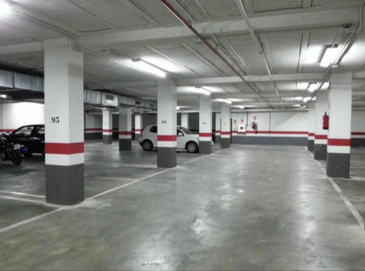 Jardines De La Muralla Free Parking Salamanca Eksteriør bilde